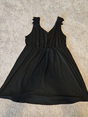 SHEIN Black Asymmetrical Lace Strap Dress